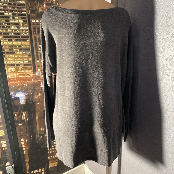 SEVEN7 - sweater: gray rayon / poly l/s w large silver sequin star - L - Picture 15 of 16